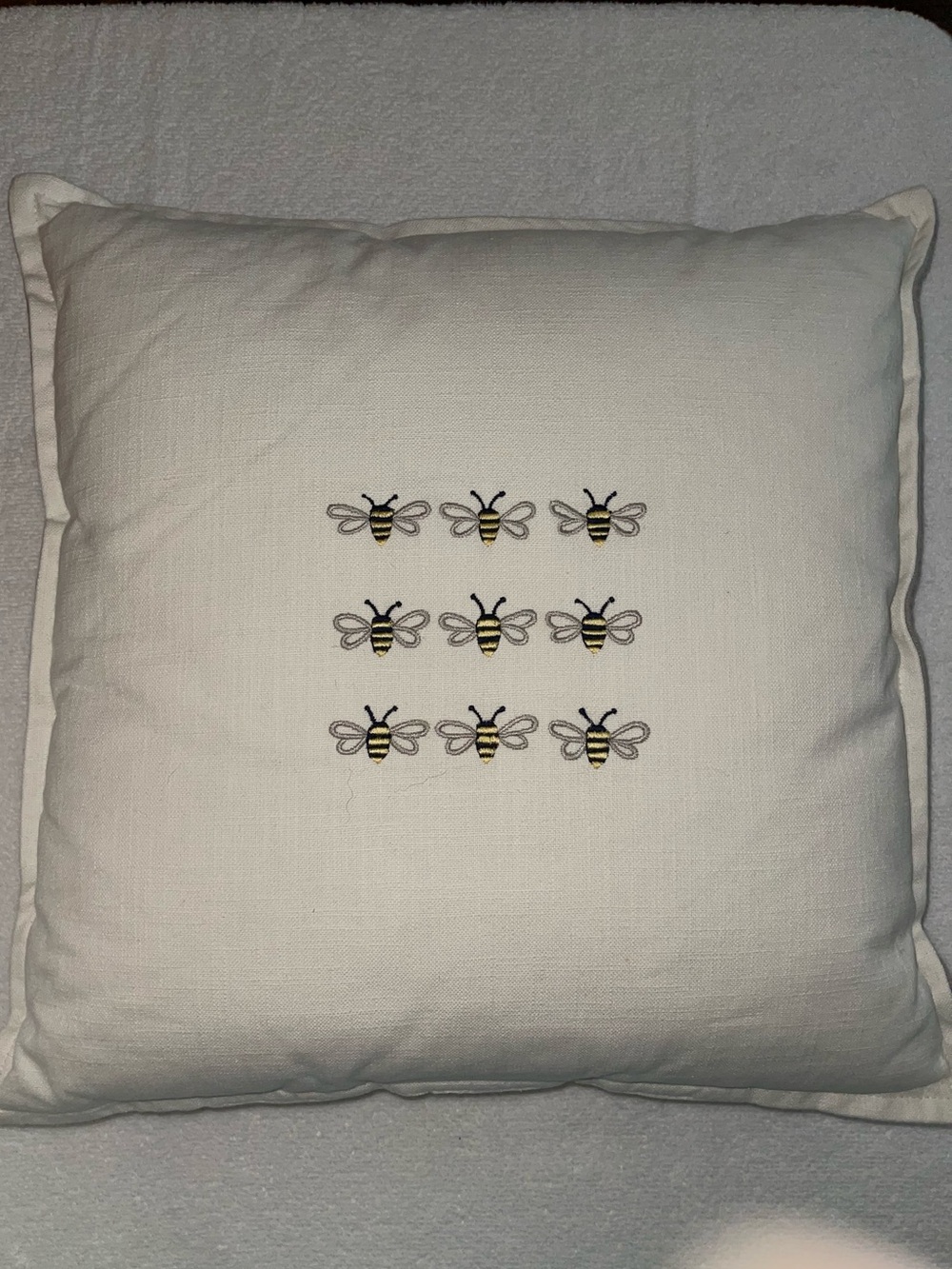 18X18 Linen Embroidered Bee Two-Tone Throw Pillow - NWOT
